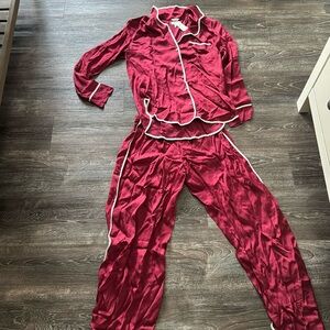 Aerie satin pajama set- NEW XS